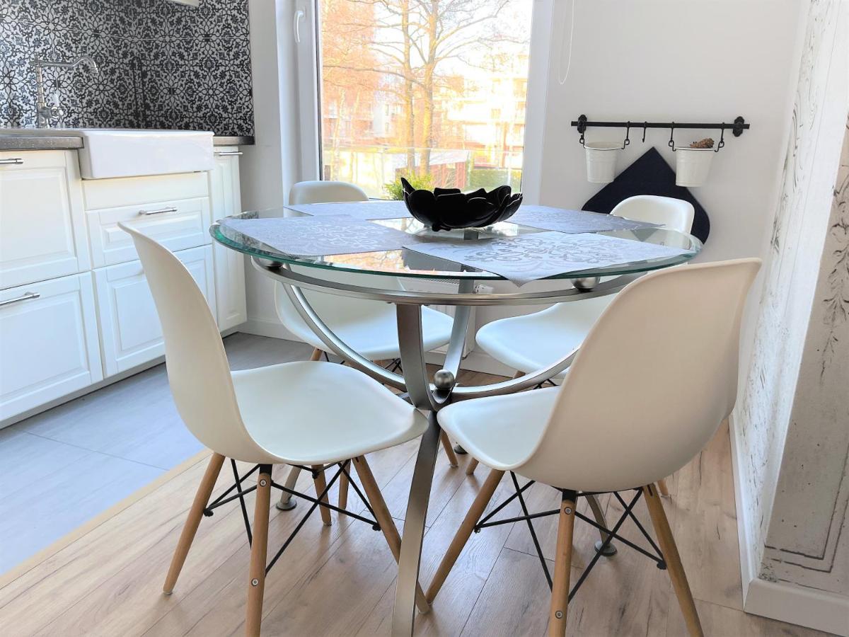 Apartament Polanki Z Basenem Blisko Plazy Lägenhet Kołobrzeg Exteriör bild